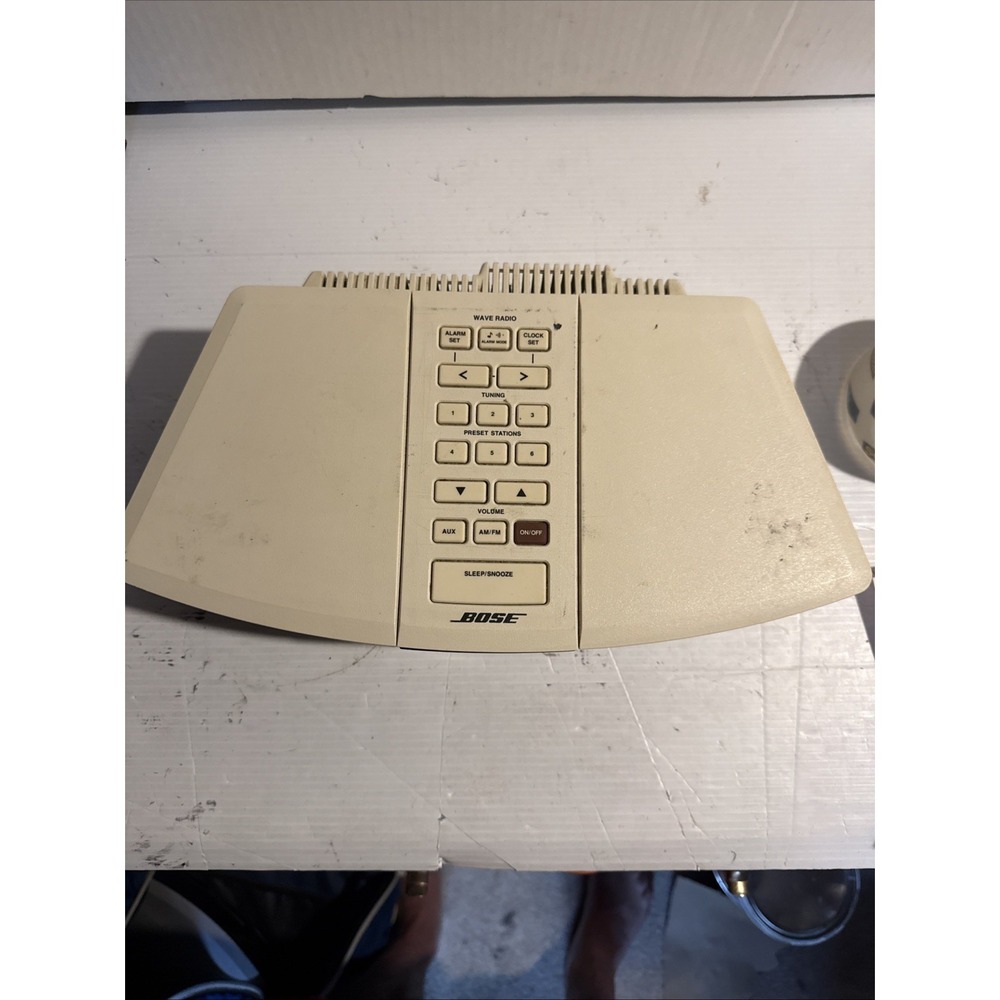 Bose Wave Radio AWR1-1W Clock AM/FM  Works**READ**‎ Parts/Repair White